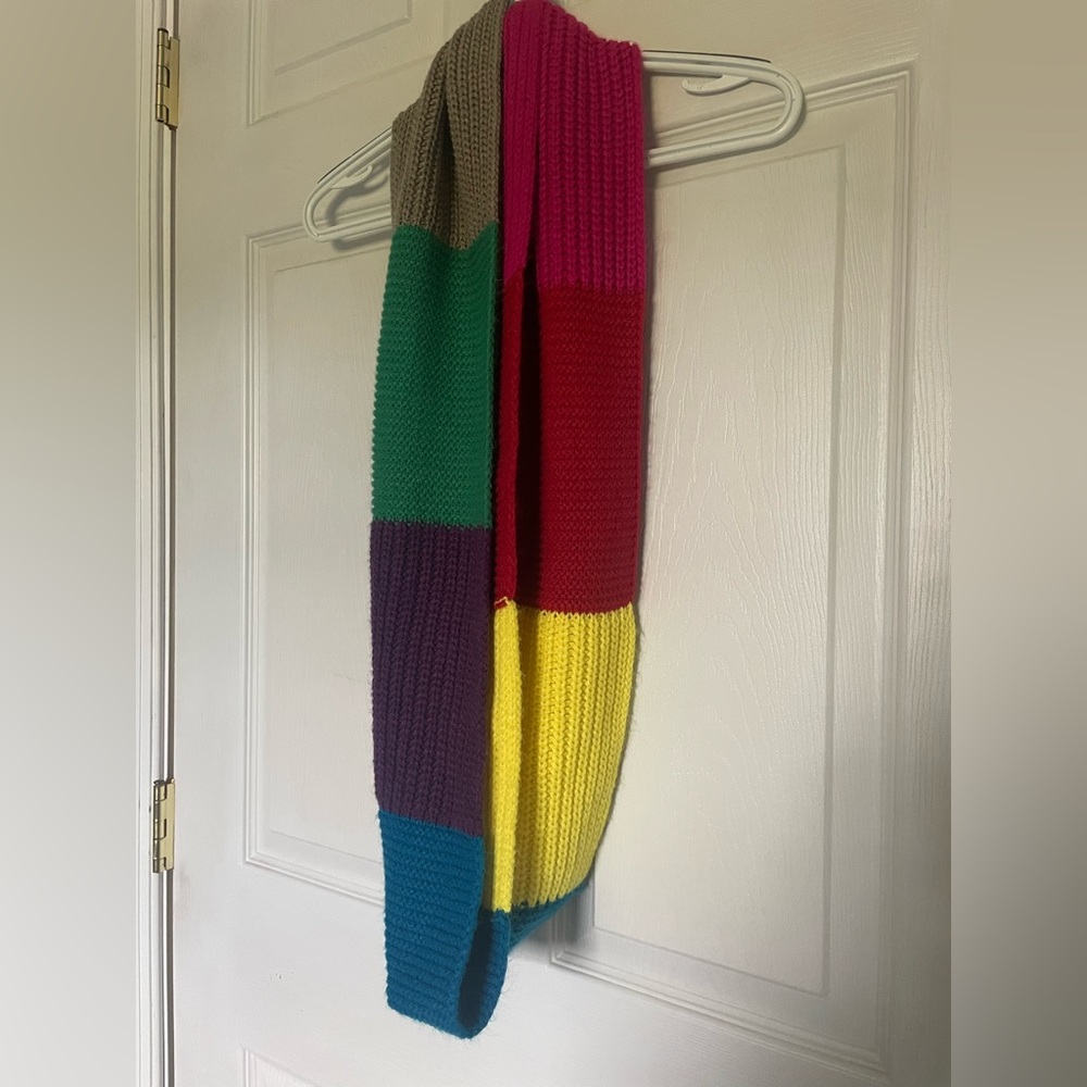 EUC NY & CO rainbow colorblock infinity knit scarf